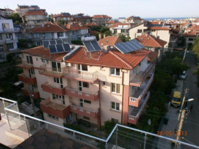 Moni 85 Family House